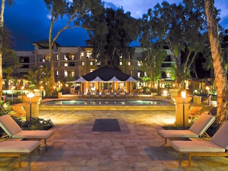 Pullman Palm Cove Sea Temple Resort & Spa Exterior photo