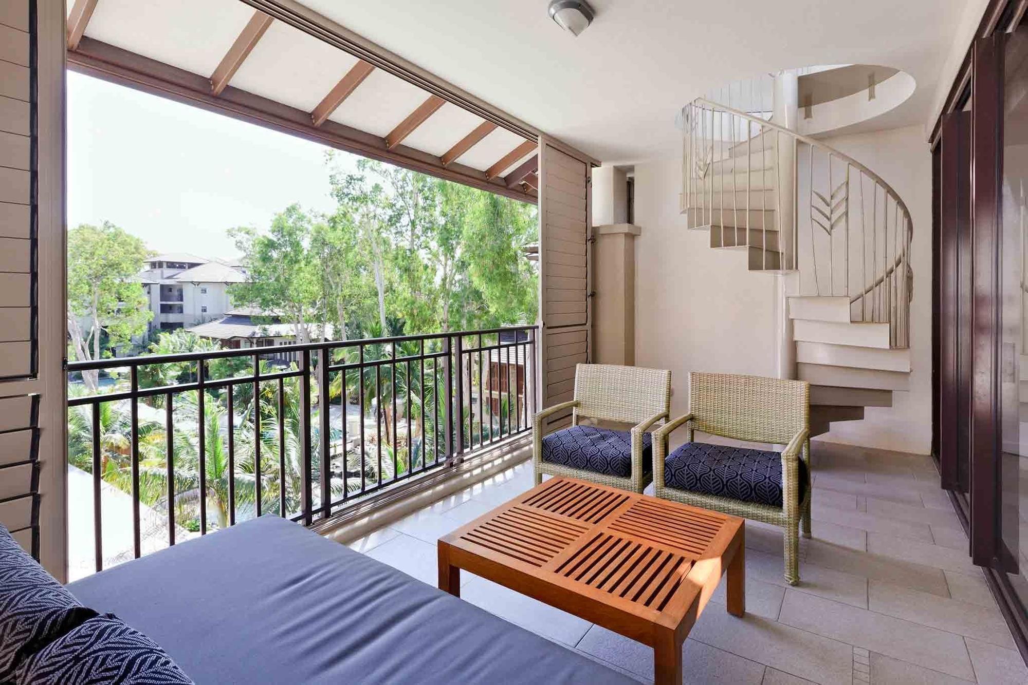 Pullman Palm Cove Sea Temple Resort & Spa Exterior photo