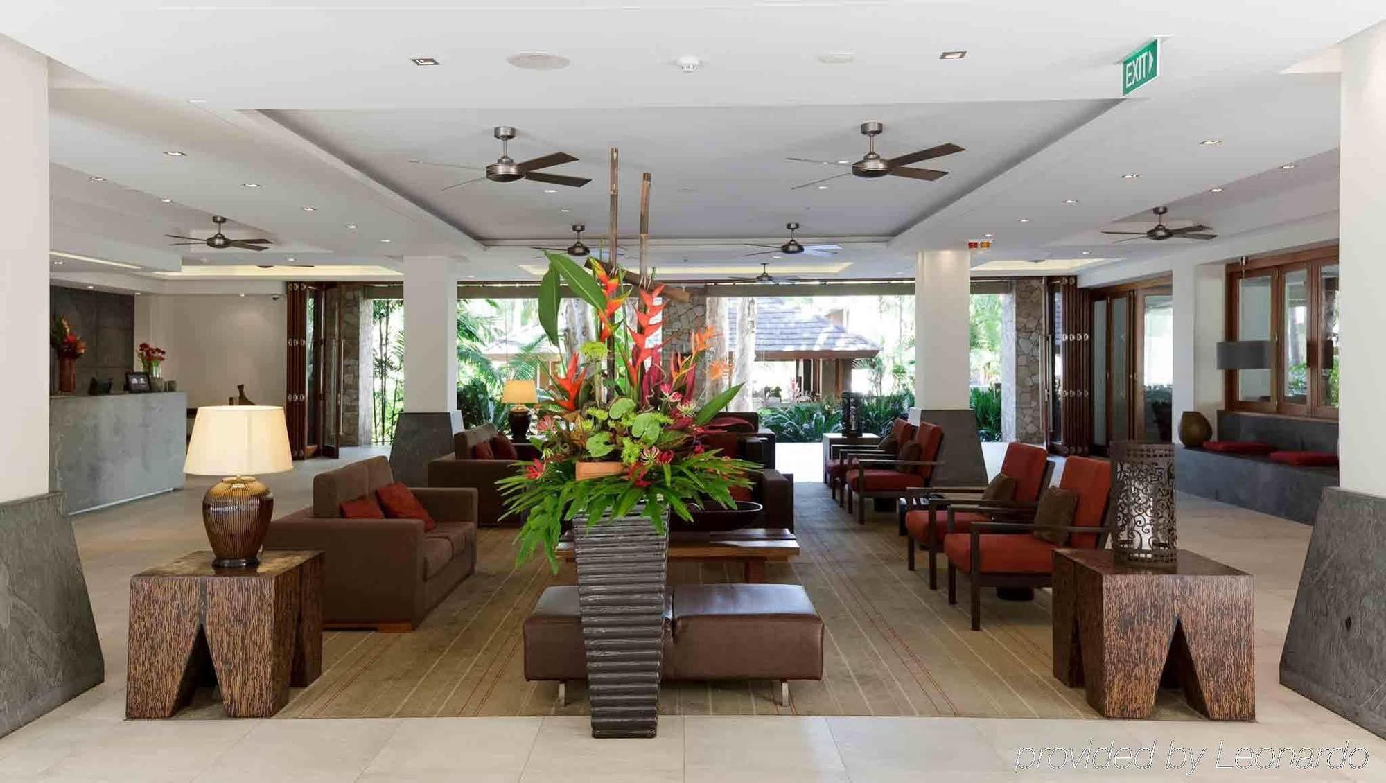 Pullman Palm Cove Sea Temple Resort & Spa Exterior photo