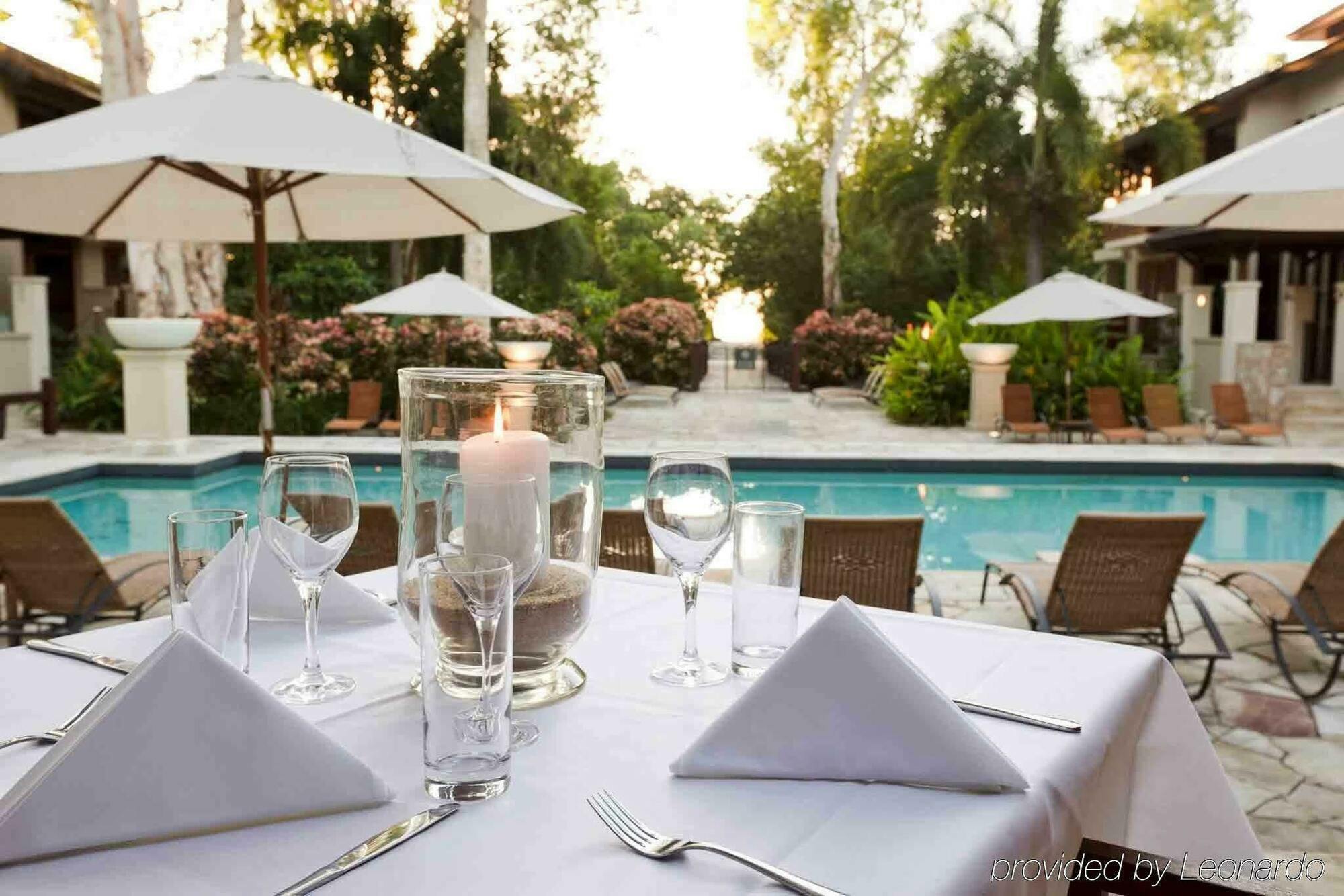 Pullman Palm Cove Sea Temple Resort & Spa Exterior photo